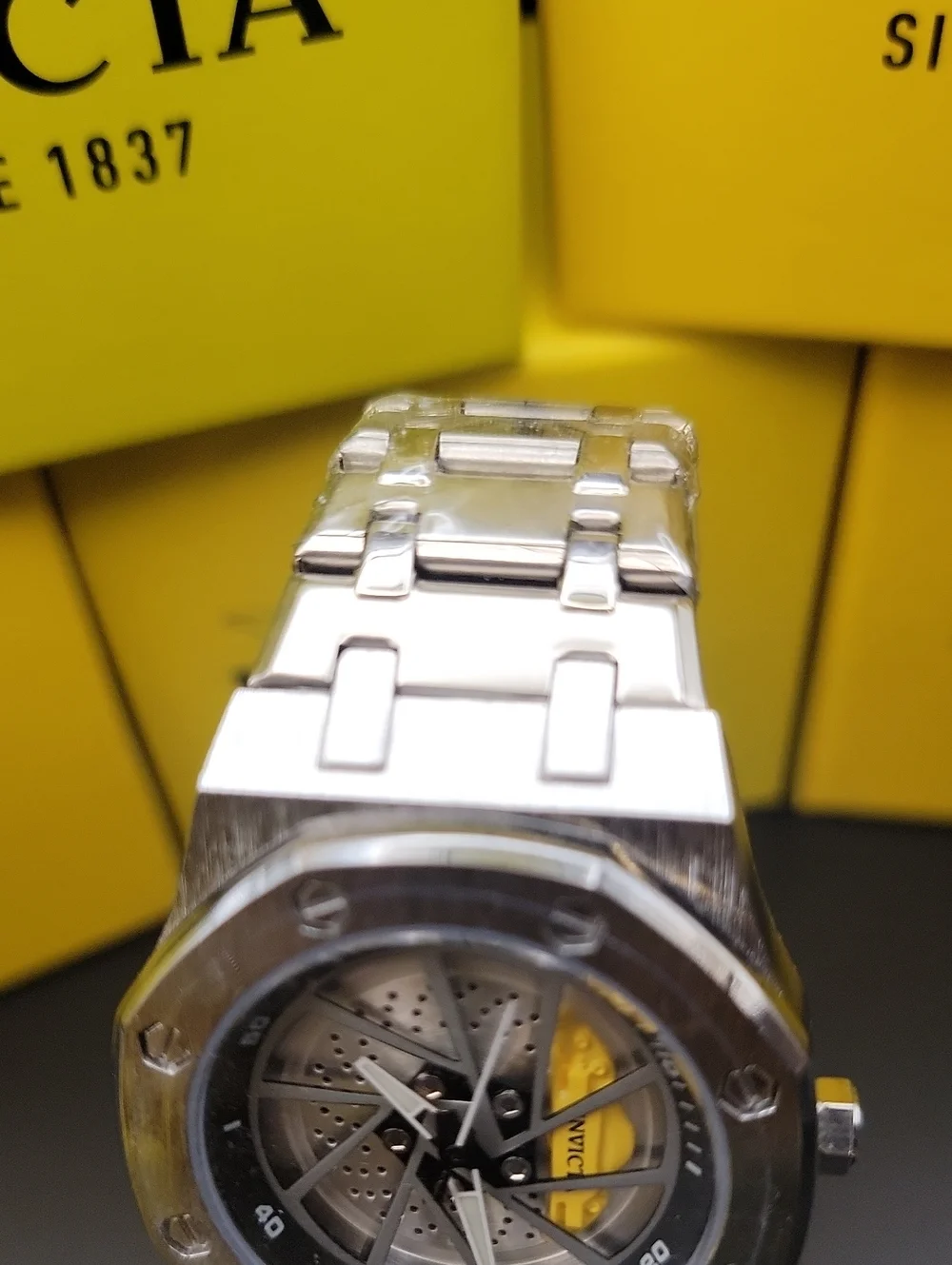 🏁 NEW Invicta Speedway Rim Men's Yellow Brake Caliper Watch 42mm Steel 69487